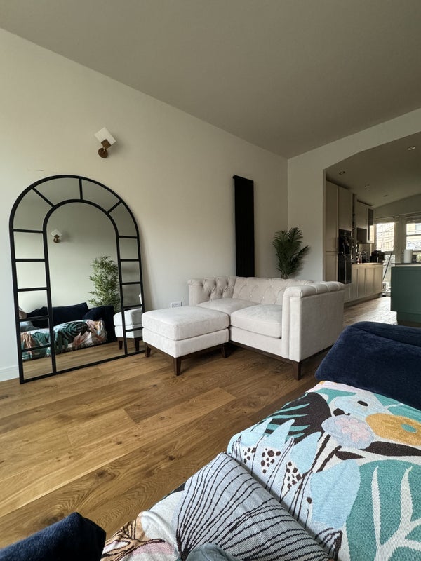 Flat Sauchiehall Street in Glasgow