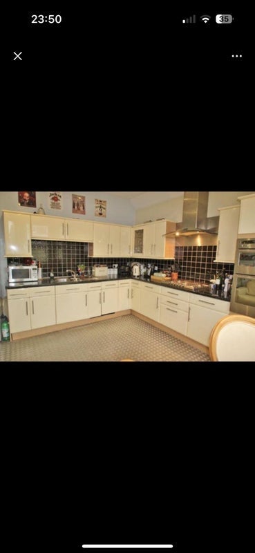 Room George Lane in Greater London