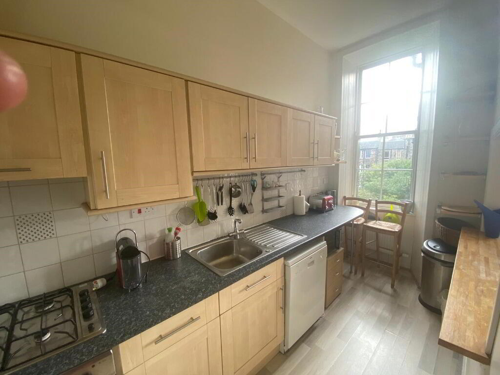 Flat New Mart Road in City of Edinburgh
