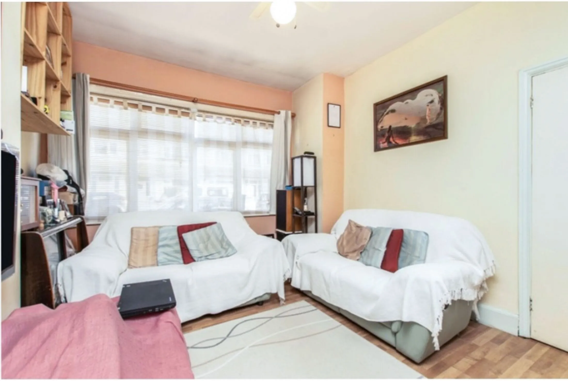 House Ecclesbourne Road in Greater London