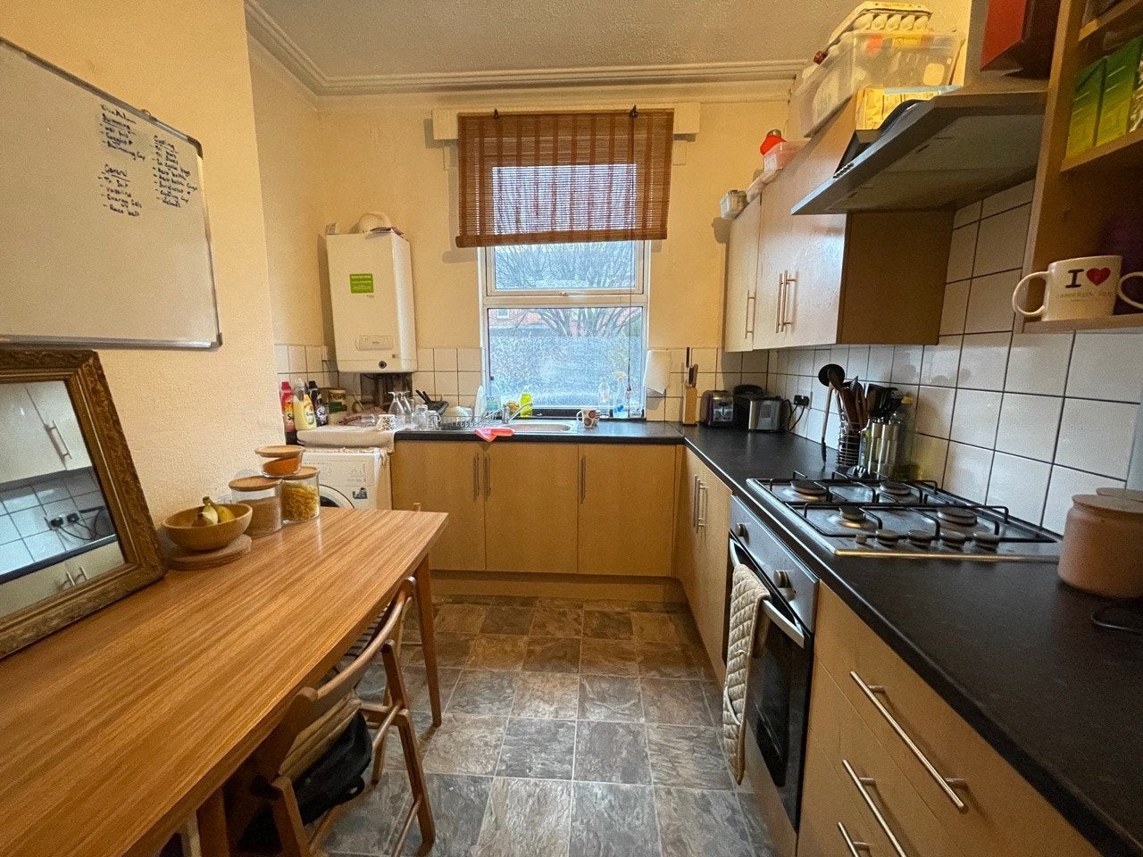 Room Quarry Place in Leeds