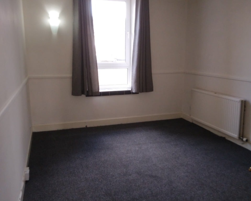 Room Lorimer Street in Dundee