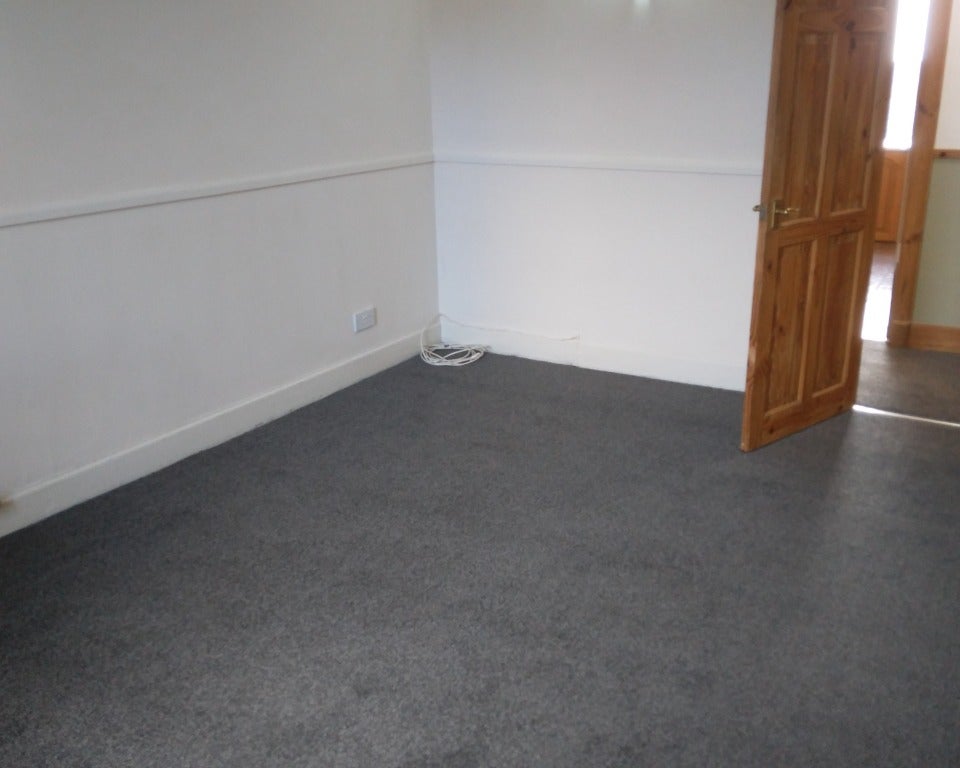 Room Lorimer Street in Dundee