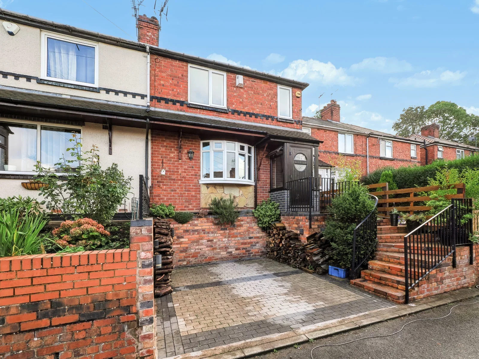 House Charter Crescent in Sandwell