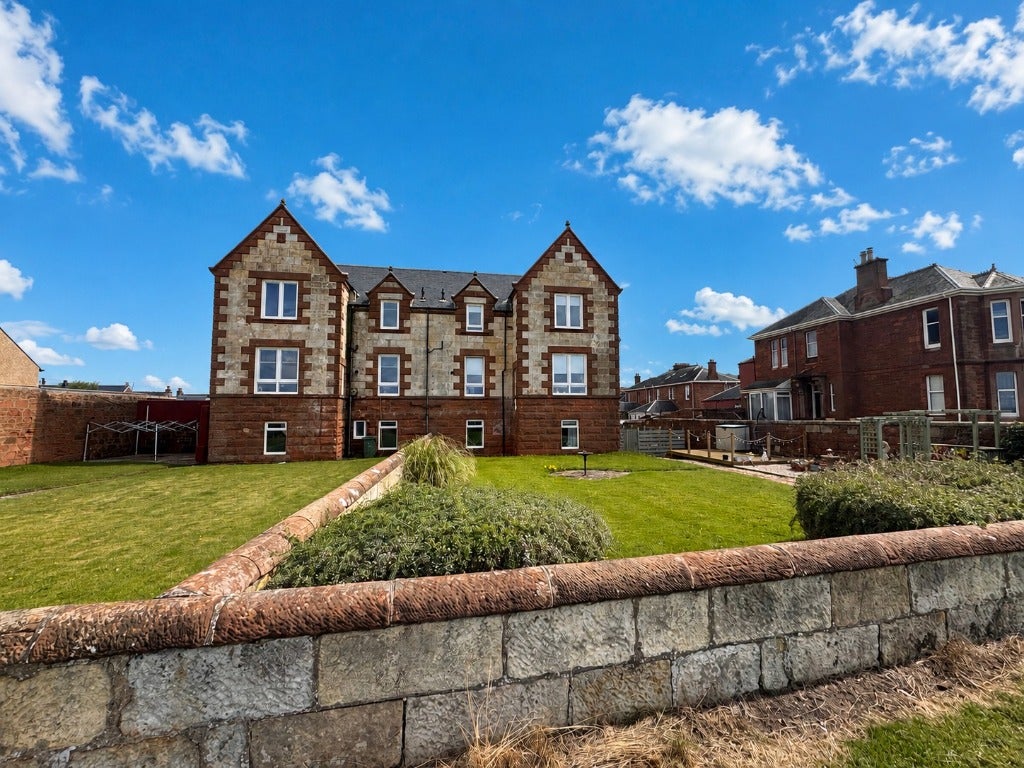 Flat Marina Road in Prestwick