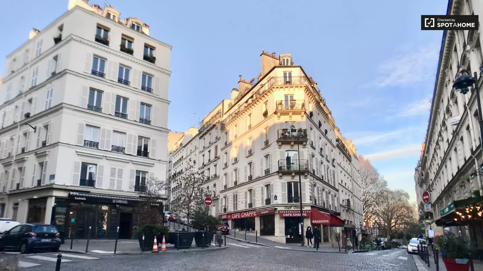 Appartement Rue des Trois Frères à Paris