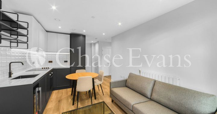 Flat Pegler Square in Greater London
