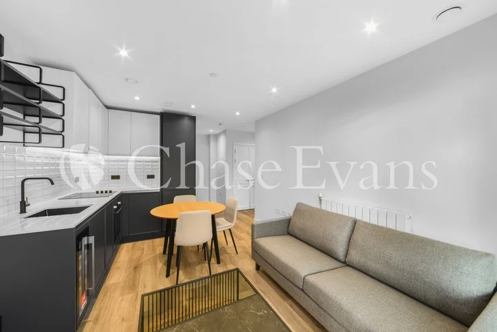 Flat Pegler Square in Greater London