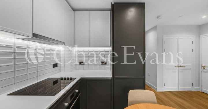 Flat Pegler Square in Greater London