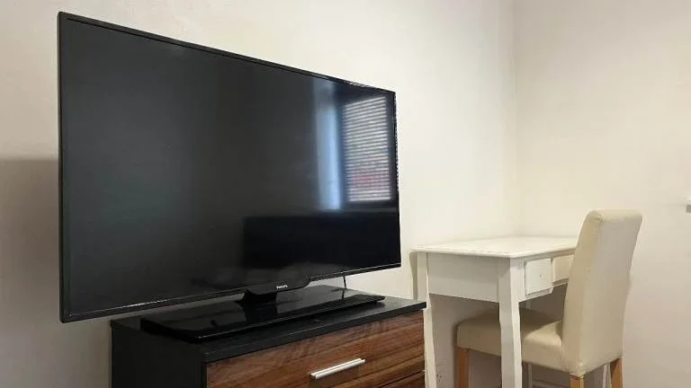 Room Aldington Close in Greater London
