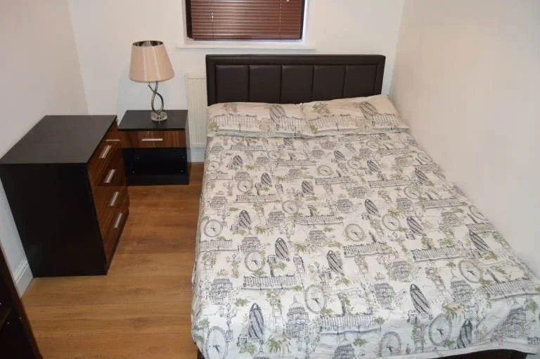 Room Aldington Close in Greater London