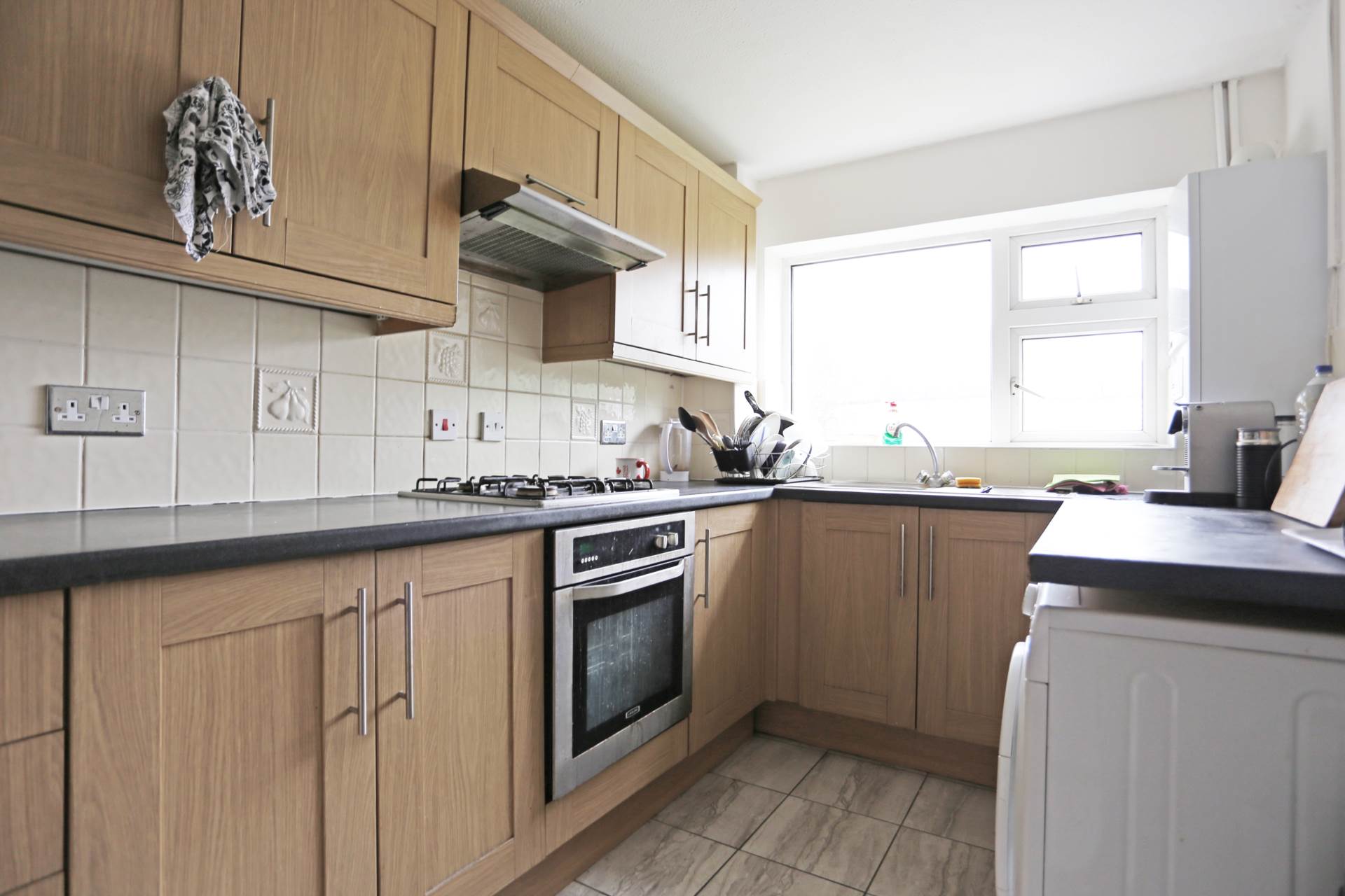 Room Howell Close in Greater London