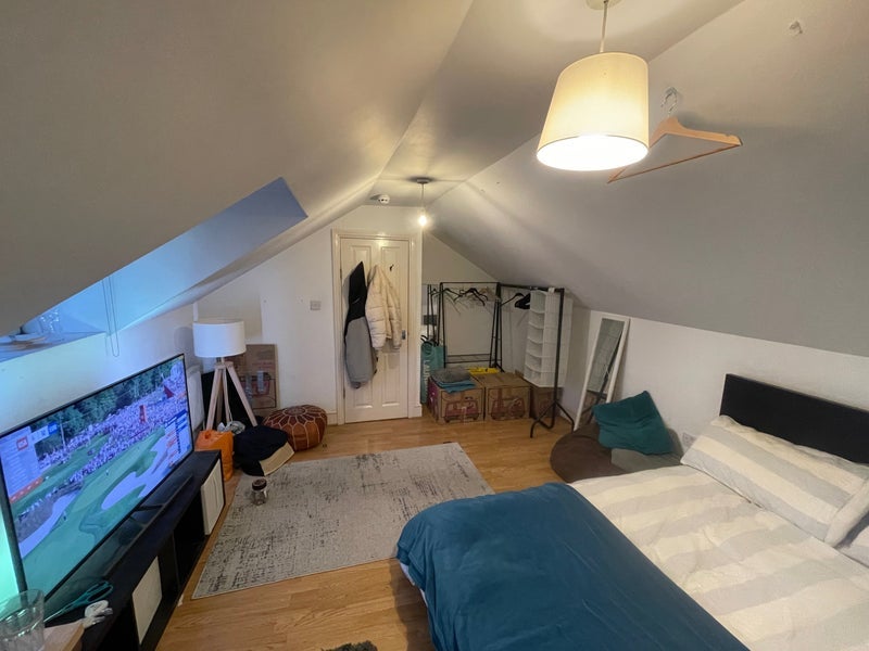 Room St. Paul's Road in Greater London