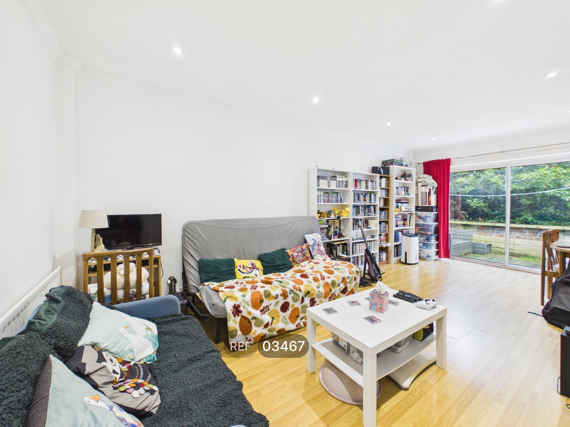Flat Cumberland Road in Brighton