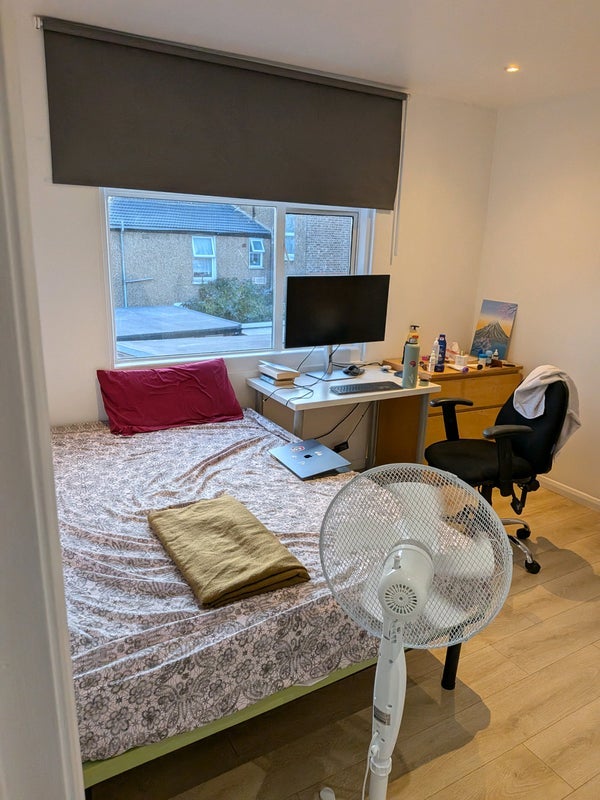 Room Broad Lane in Greater London