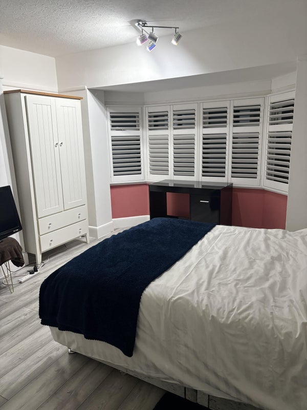Room Oakley Hill in Poole
