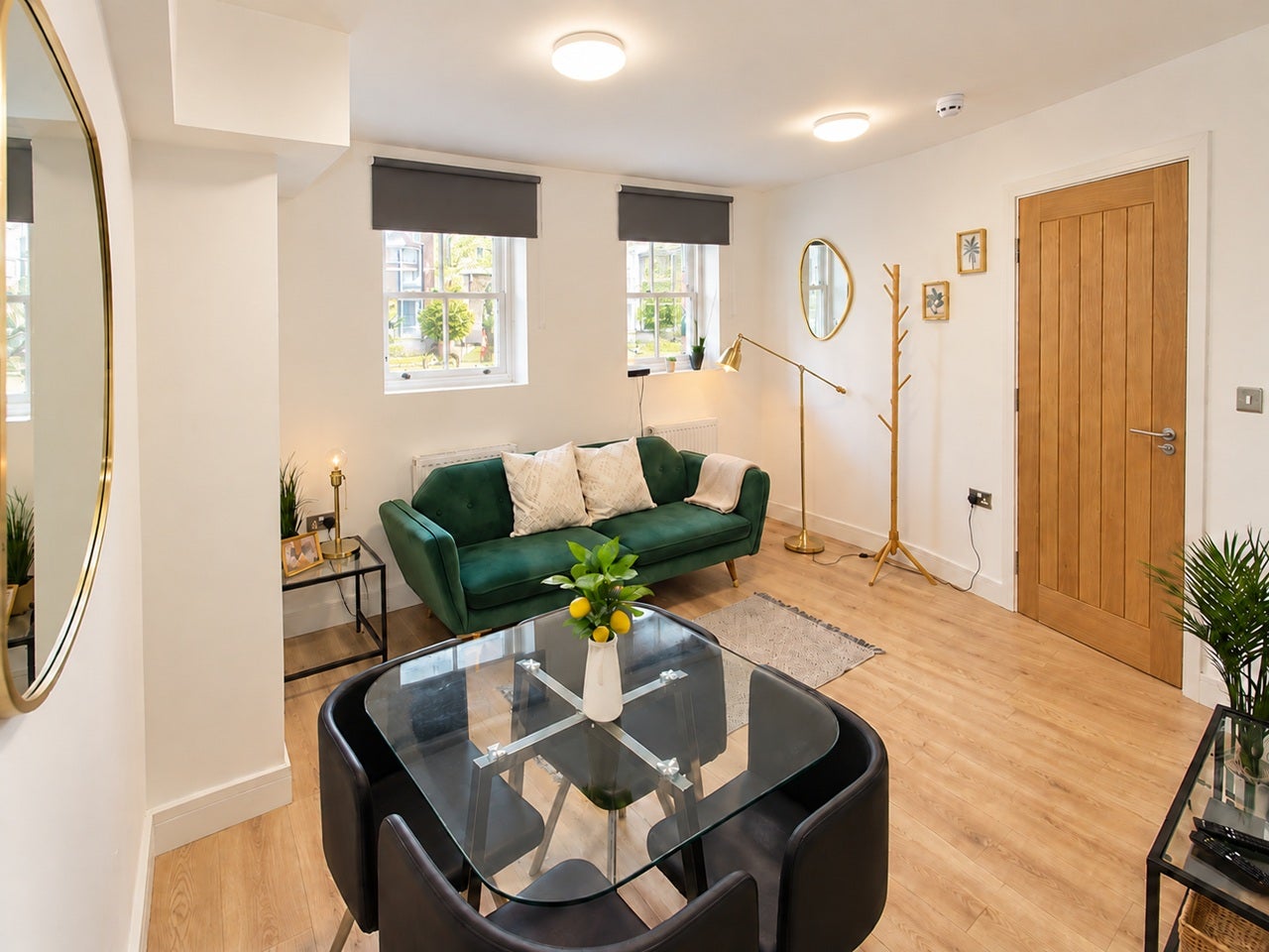 Flat Campdale Road in Greater London