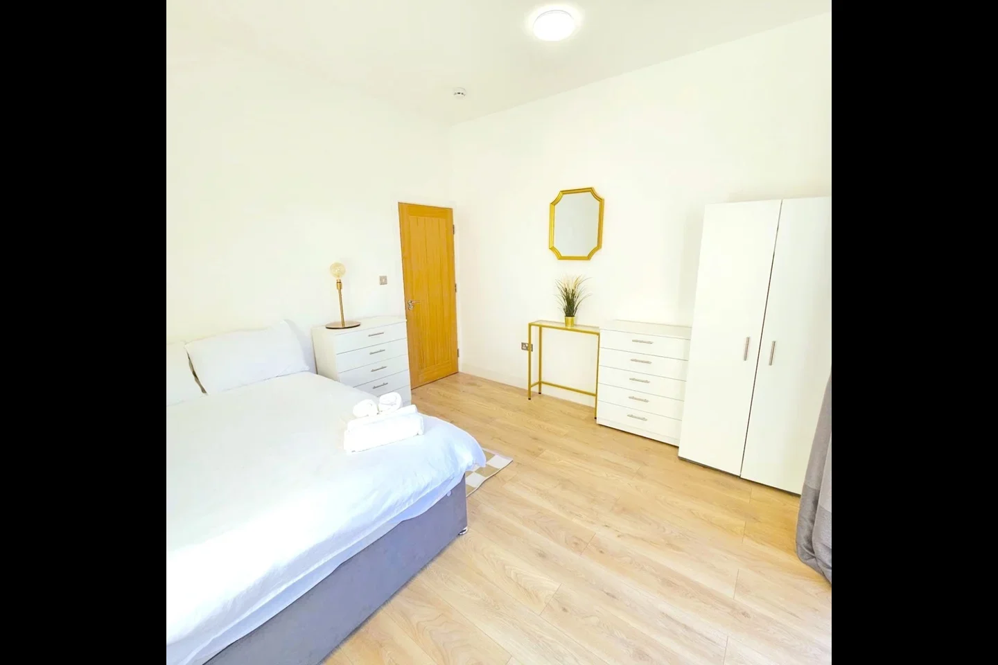 Flat Campdale Road in Greater London