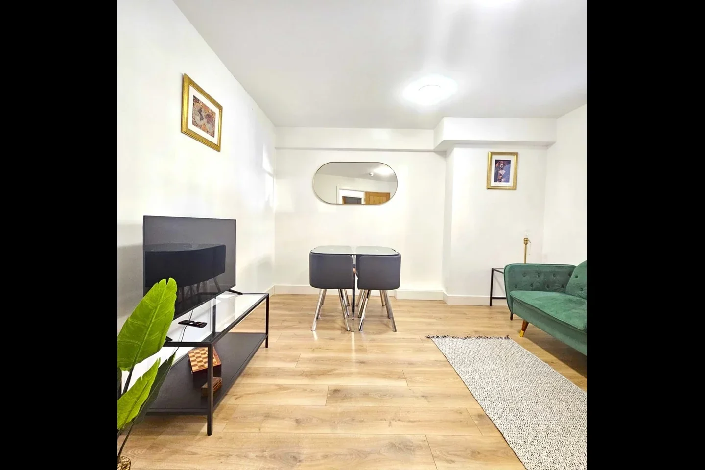 Flat Campdale Road in Greater London
