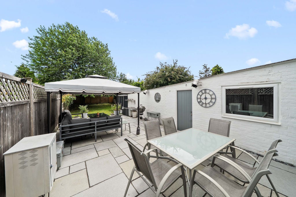 House Loudwater Close in Borough of Spelthorne