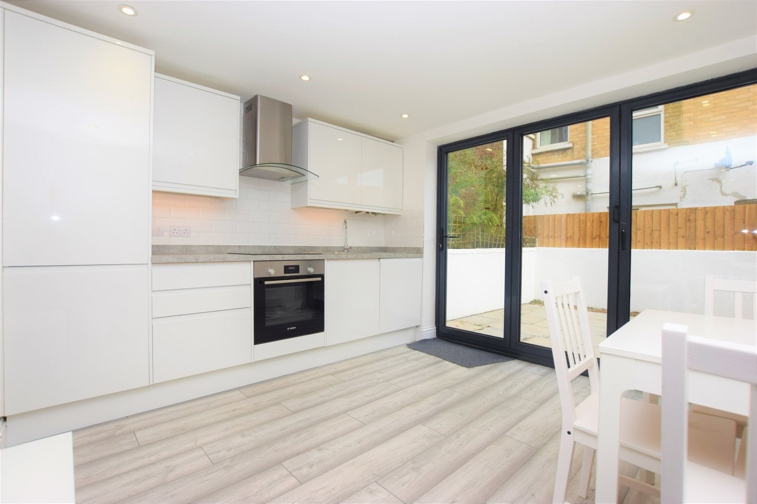 Flat Denmark Hill in Greater London