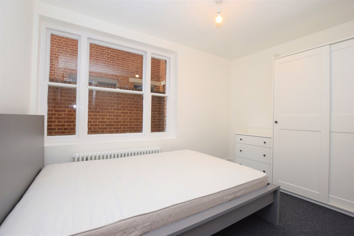 Flat Denmark Hill in Greater London