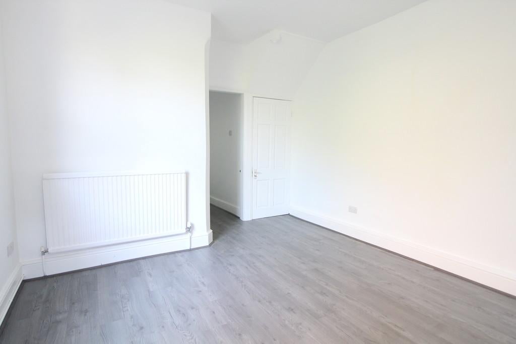 Flat Douglas Road in Nottingham