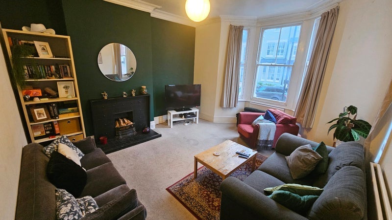 Room Netherford Road in Greater London