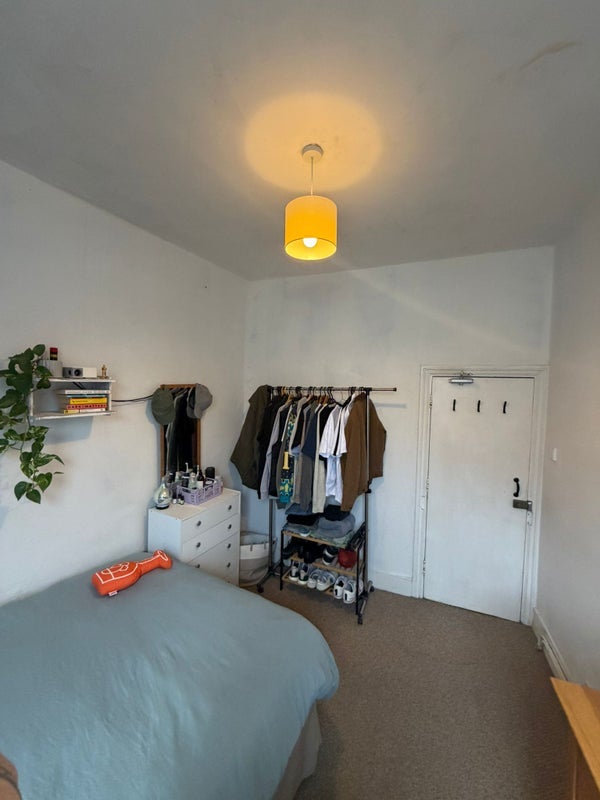 Room Netherford Road in Greater London
