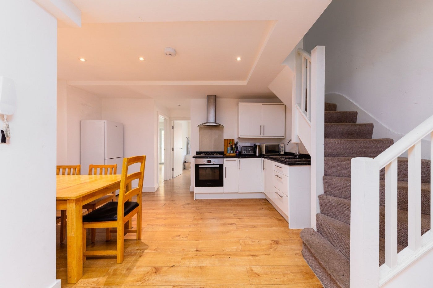 Flat Alexandra Grove in Greater London