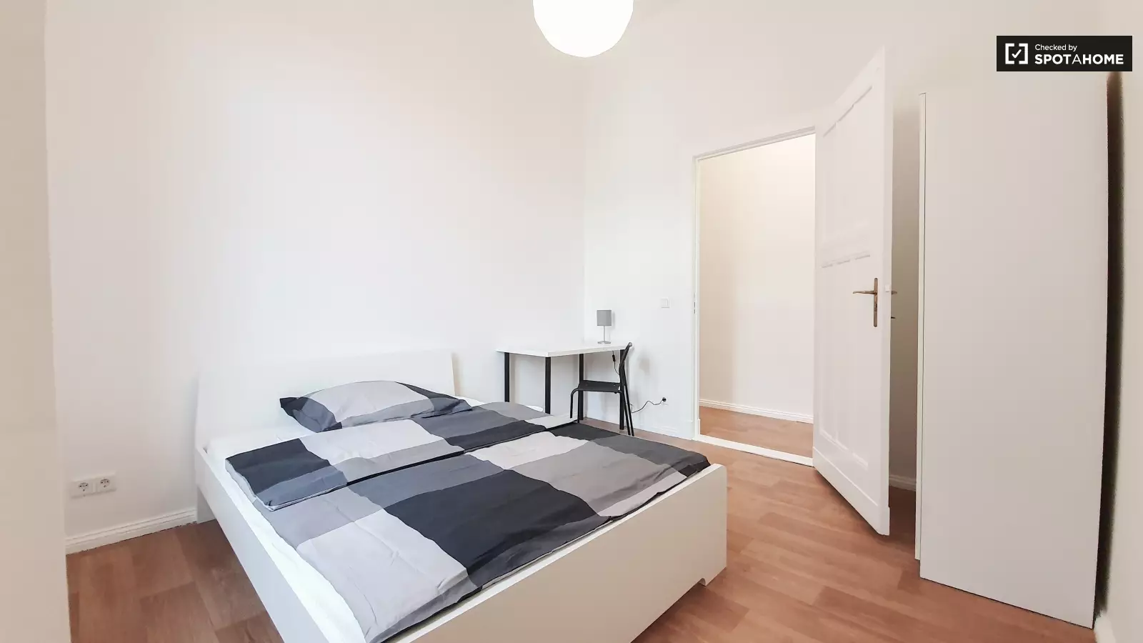 Wohnung Hohenzollerndamm in Berlin