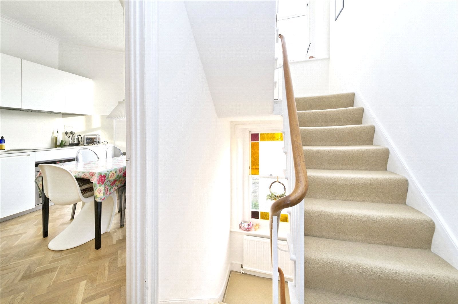 Flat Kensington Park Road in Greater London