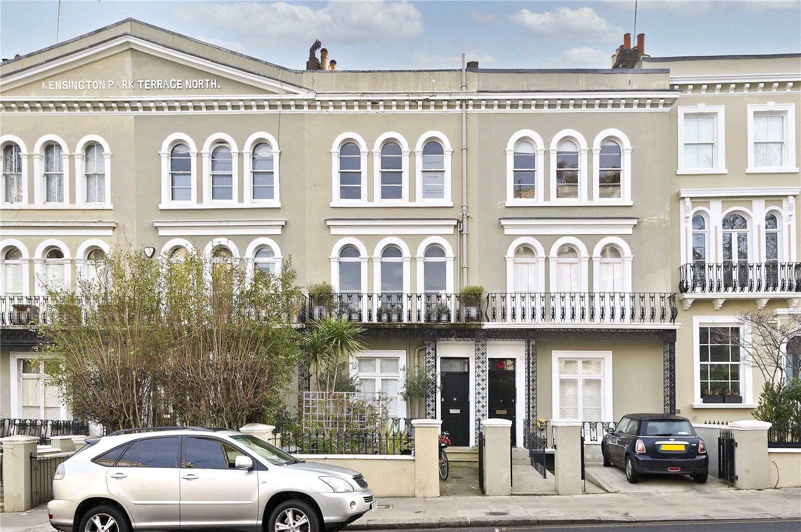 Flat Kensington Park Road in Greater London