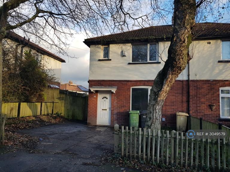 House Valpy Avenue in Bolton