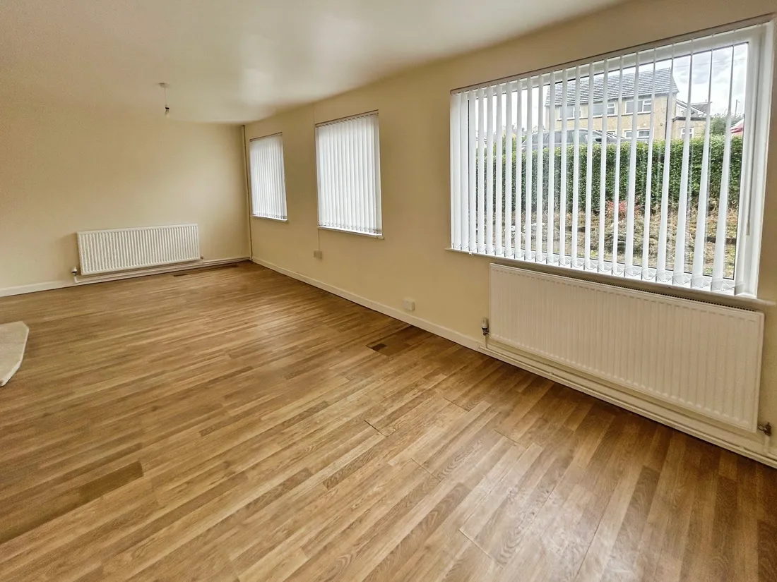 House Moorland Road in Neath