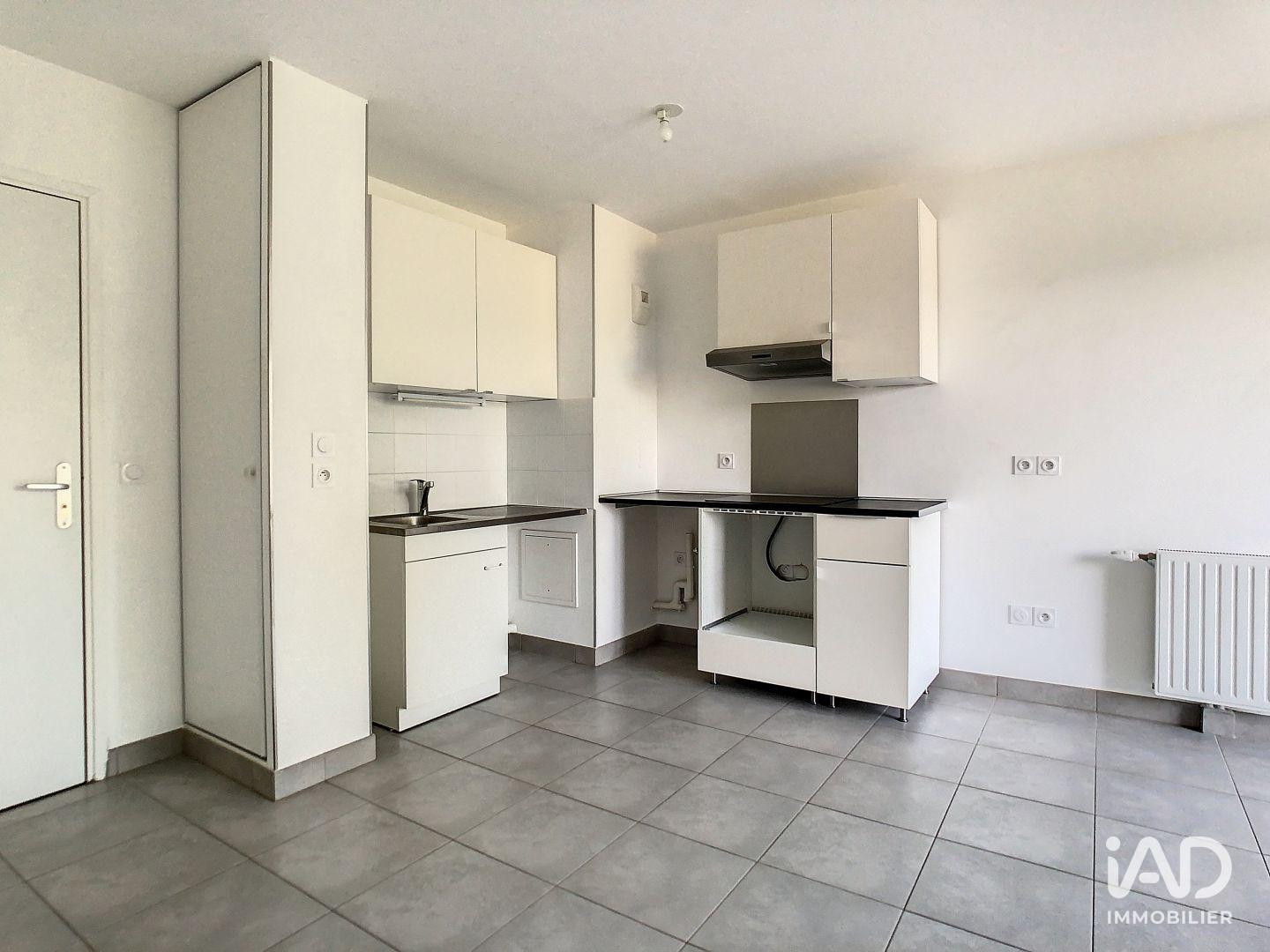 Appartement Place Charles Renard à Saint-Cyr-l'École