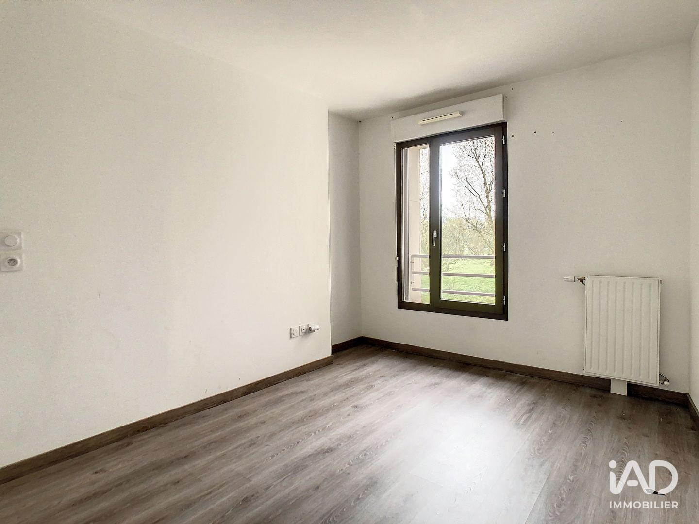 Appartement Place Charles Renard à Saint-Cyr-l'École