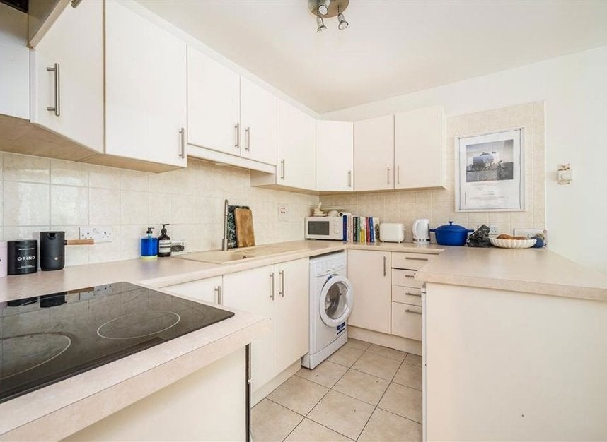 Flat Craven Hill Gardens in City of Westminster