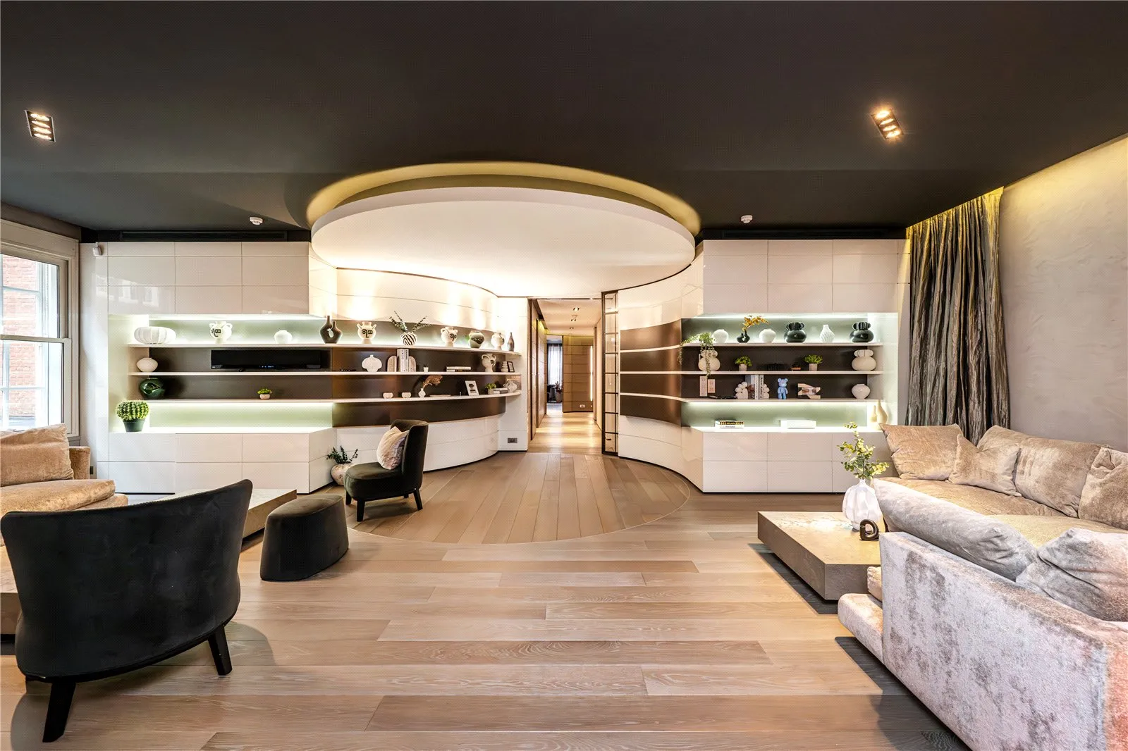 Flat North Row in City of Westminster