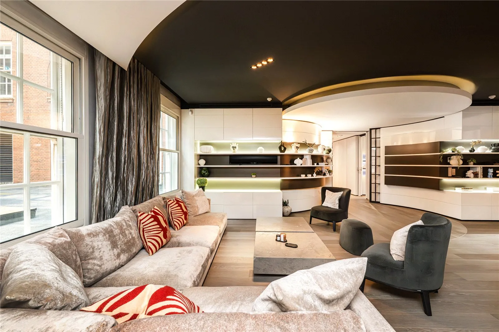 Flat North Row in City of Westminster