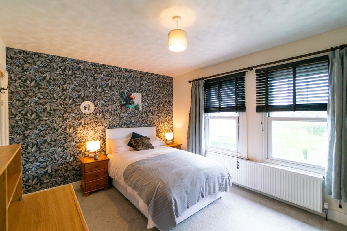 Room Star Road in Reading