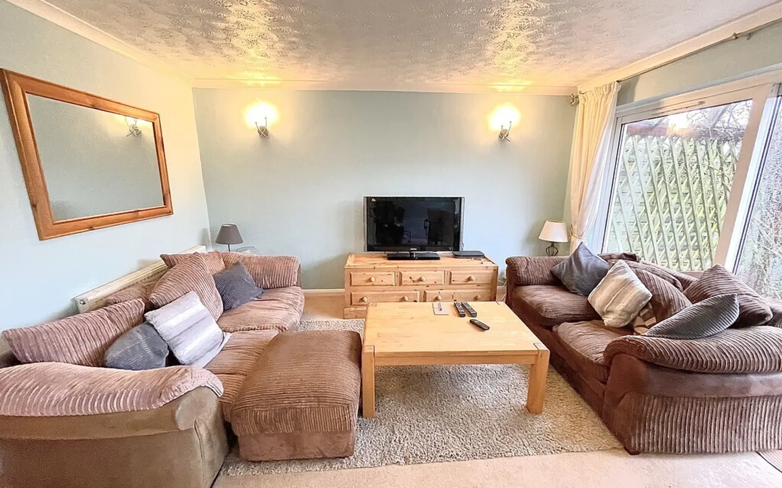 House Ash Way in Rochford
