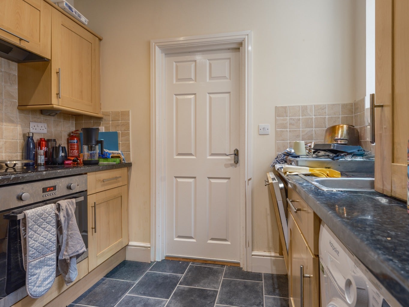Flat Holmwood Grove in Newcastle upon Tyne