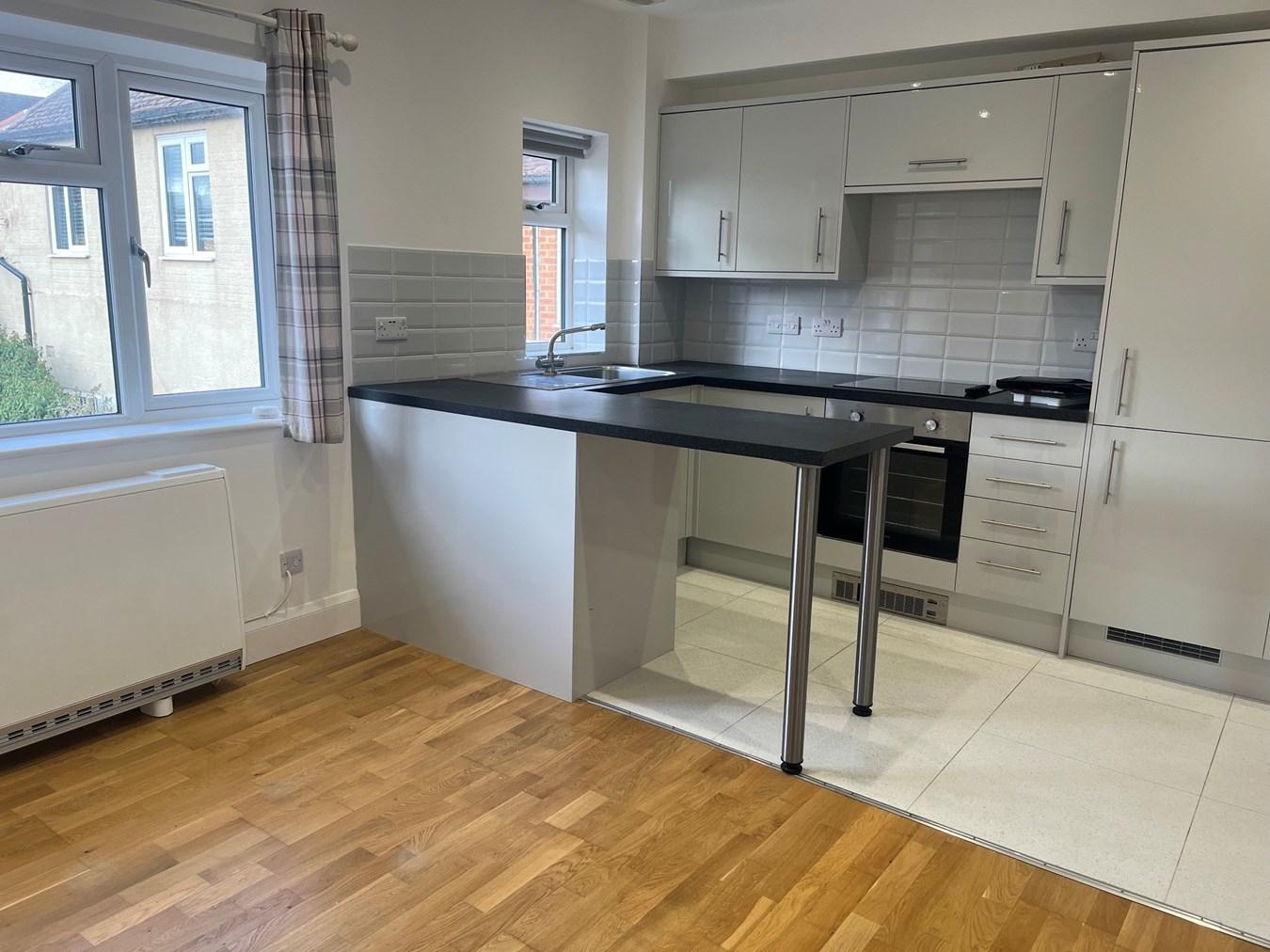 Flat Woodside Road in Amersham