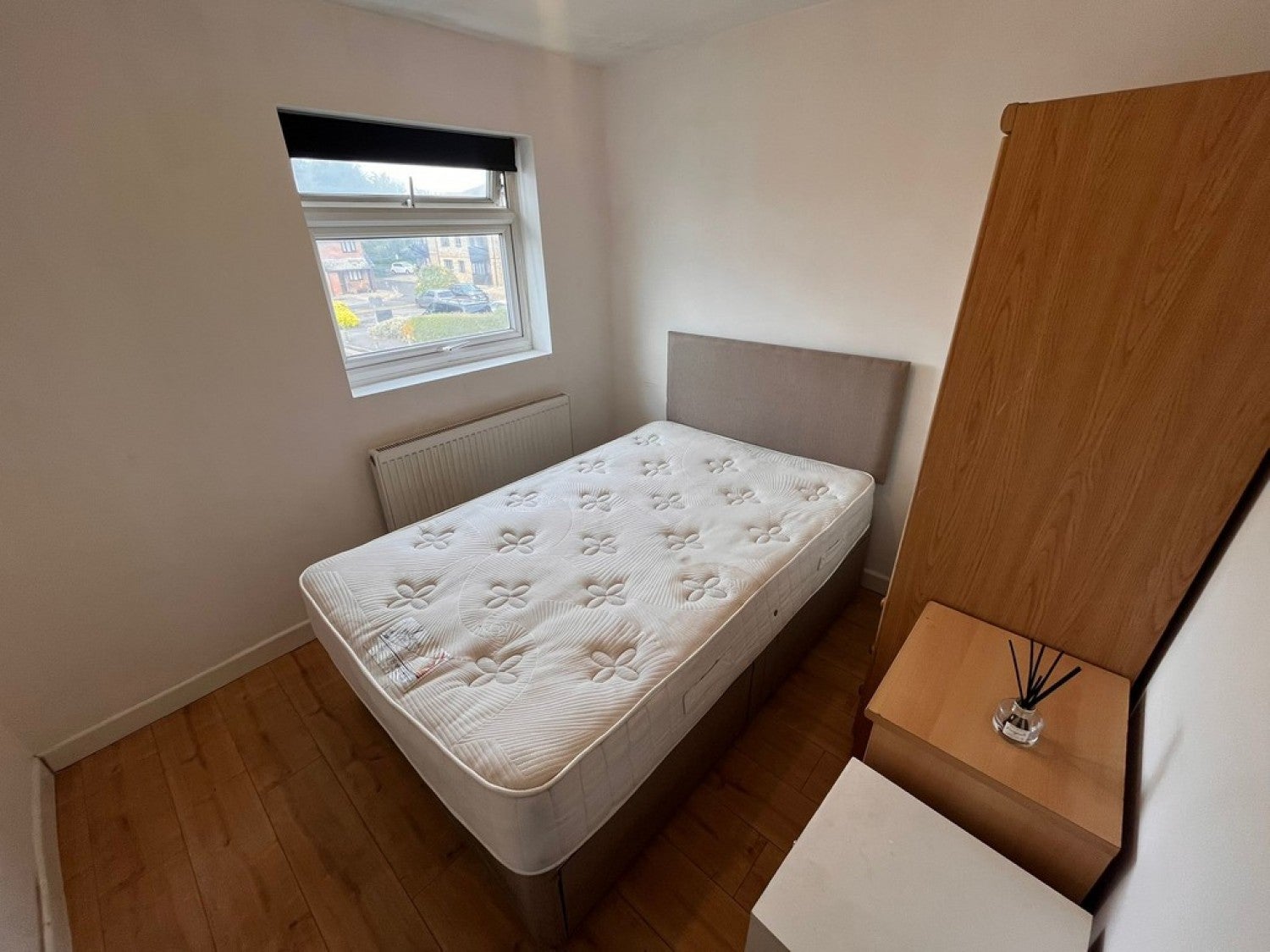 Room Woodland Way in Greater London