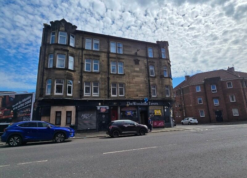 Flat Broomlands Street in Paisley