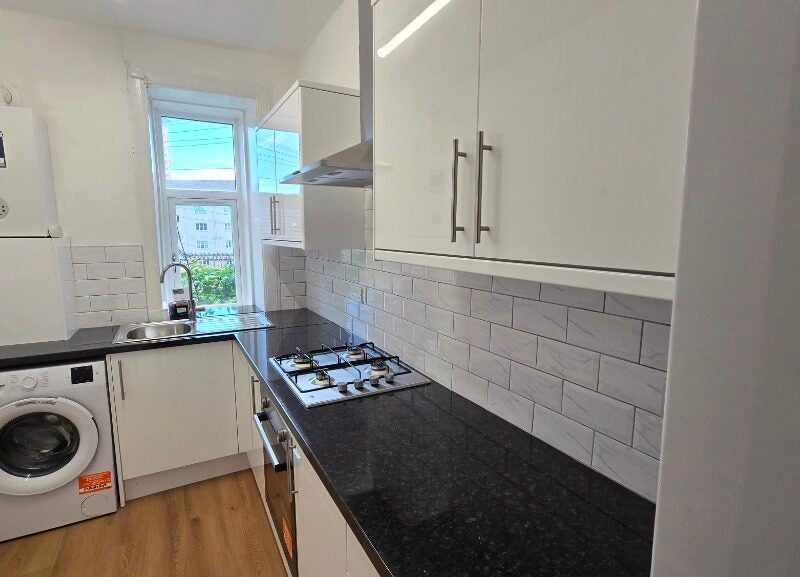 Flat Broomlands Street in Paisley