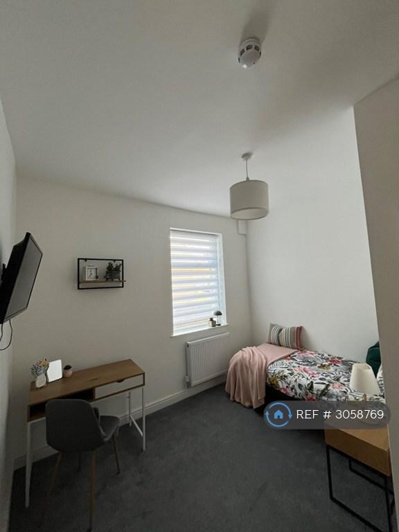 Room Bath Street in Chadderton