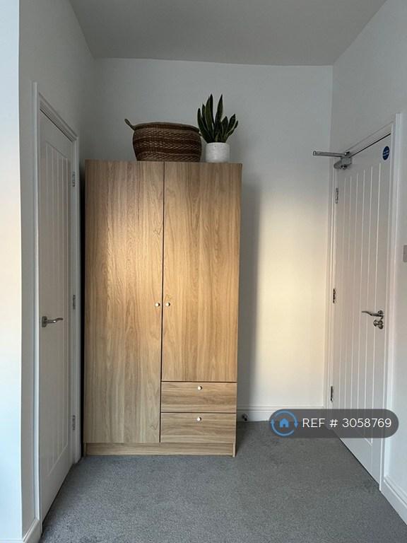 Room Bath Street in Chadderton