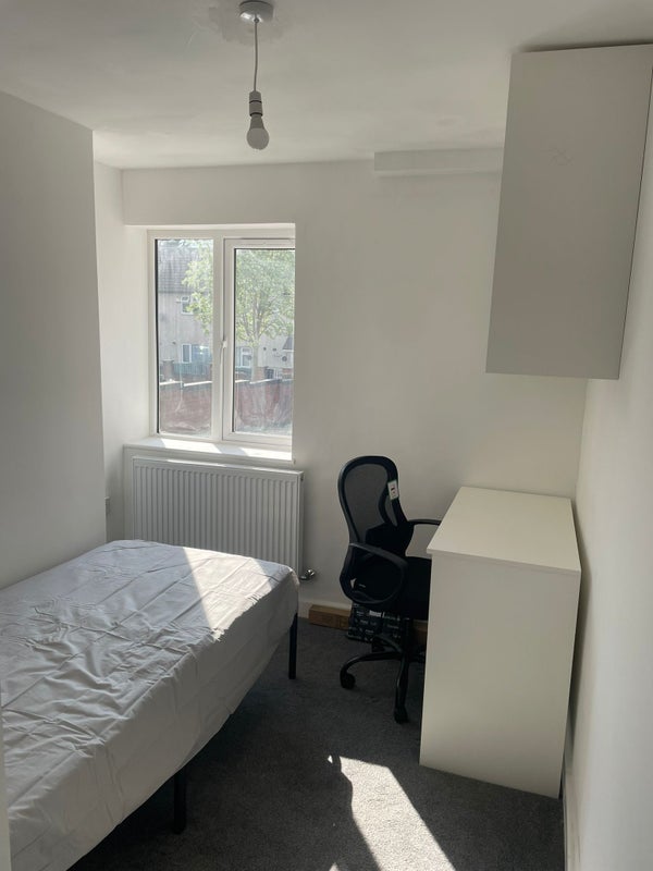 Room Flecknose Street in Coventry